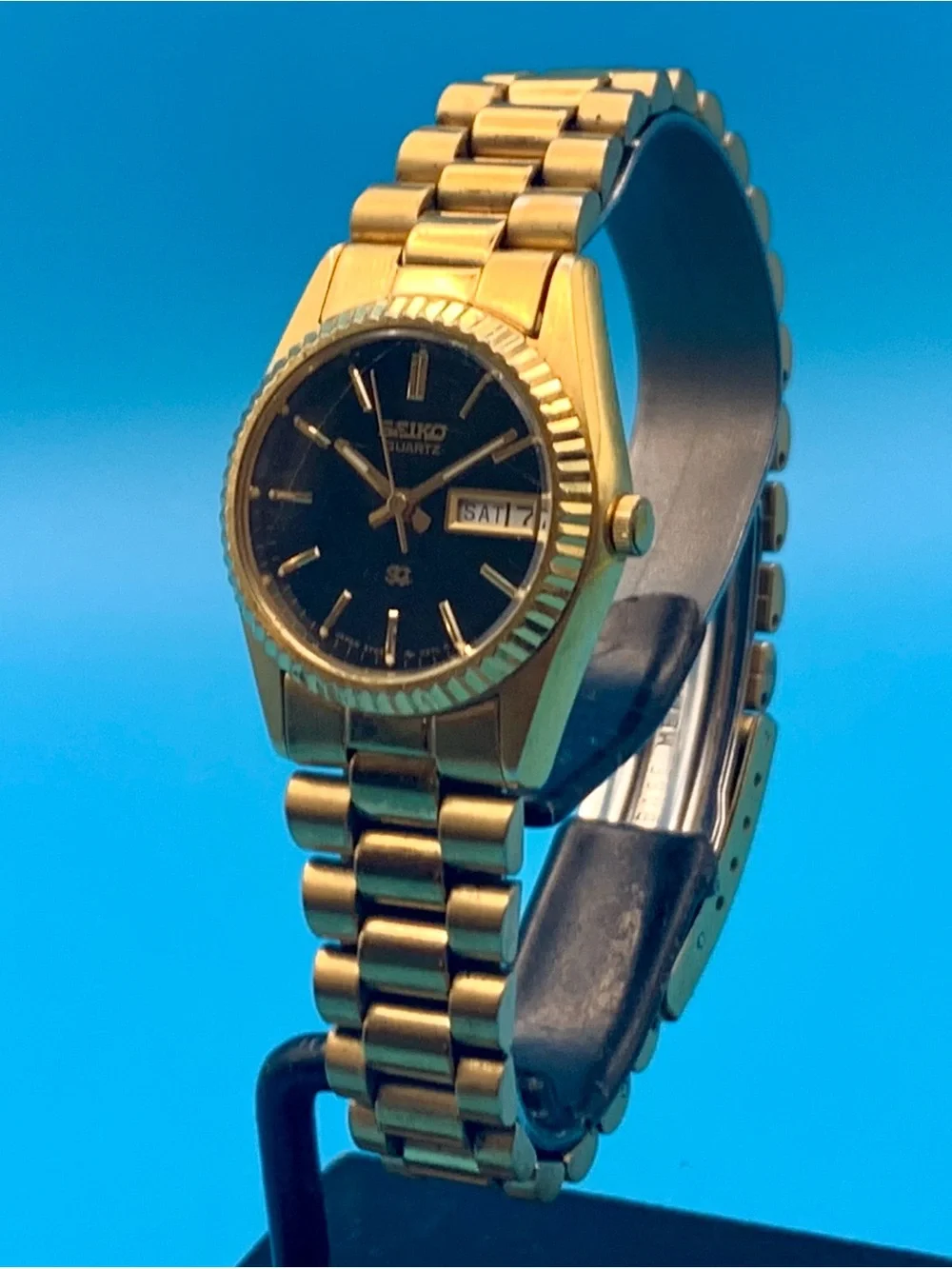 SEIKO 3Y03-0160 Women’s Vintage Watch Fluted Bezel Day/Date Working New Battery